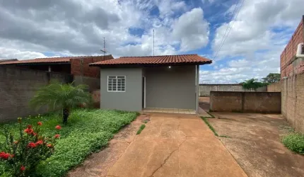 Casa com 2 dormitórios - venda por R$ 200.000,00 ou aluguel por R$ 1.200,00/mês - Condomínio Residencial Batista Ananias  - Barretos/SP