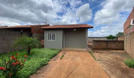 Casa com 2 dormitórios - venda por R$ 200.000,00 ou aluguel por R$ 1.200,00/mês - Condomínio Residencial Batista Ananias  - Barretos/SP