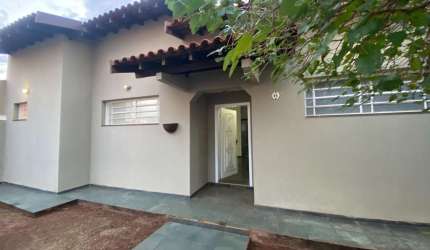 Casa com 3 dormitórios para alugar, 219 m² por R$ 3.500/mês - Industrial - Barretos/SP