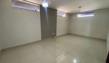 Casa com 4 dormitórios para alugar, 106 m² por R$ 3.200,00/mês - Marília - Barretos/SP