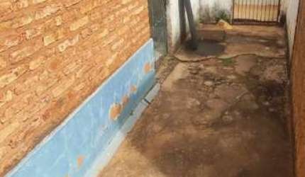 Casa com 1 dormitório à venda, 175 m² por R$ 150.000 - Pimenta - Barretos/SP
