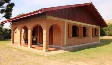 Casa com 3 dormitórios à venda, 192 m² por R$ 930.000,00 - Alto da Boa Vista - Campos do Jordão/SP