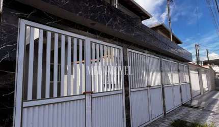 Casa Sobreposta à venda na Vila Antártica - Praia Grande - SP: