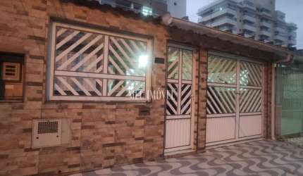 Casa Padrão à venda no Caiçara - Praia Grande - SP: