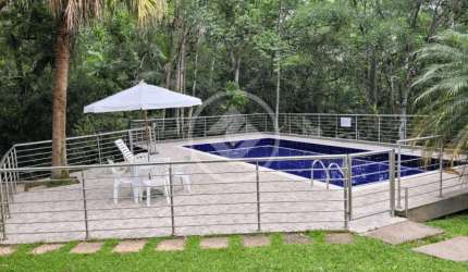 Duplex com vista mar a venda em Jurerê. codigo: 30438
