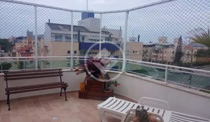 cobertura nas Gaivotas com hidromassagem 500 metros da praia codigo: 63036