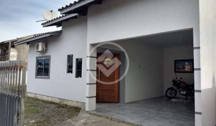 bela casa a venda na tapera codigo: 70825