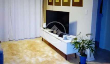 LINDO APARTAMENTO DE 2 QUARTOS , SALA, COZINHA , 01 BANHEIRO , SACADA codigo: 75760