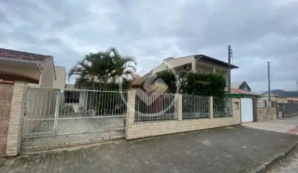 A Casa dos Seus Sonhos a Apenas 400m do Mar! codigo: 99928