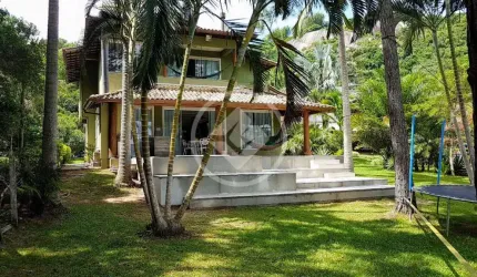 Casa localizada na Praia Mole codigo: 99938
