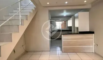 Sobrado no bairro Nova Palhoça - Aceita permuta próximo ao Shopping Via Catarina codigo: 117459