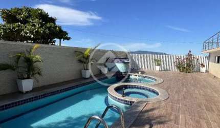 CASA 4 DORMITÓRIOS - PONTA DE BAIXO - SÃO JOSÉ codigo: 124100