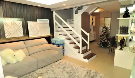 Ótima casa com 2 dormitórios com suíte master para Comprar