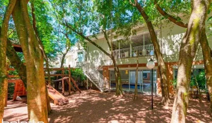Casa para comprar Com 4 dormitórios , 431 m²- Três Figueiras - Porto Alegre/RS