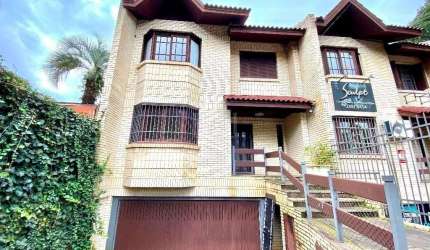 Casa com 4 dormitórios para alugar, 350 m² por R$ 9.000,00/mês - Boa Vista - Por