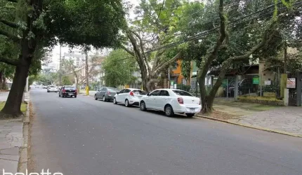 Terreno com Casa Para comprar com 3 dormitórios  111 m²