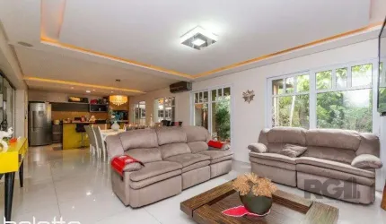 vende exelente casa com 442m² , 4 dormitórios Suíte, garagem para 4 carros
