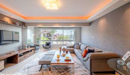 Casa com 357m² e 4 dormitórios, 3 suítes, 3 vagas
