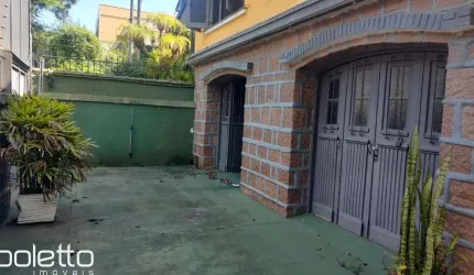 Boletto Imóveis, aluga casa comercial ou residencial, 10peças, 2 banheiros, gara