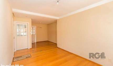 Excelente apartamento de 70,80m² com 2 dormitórios e churrasqueira.