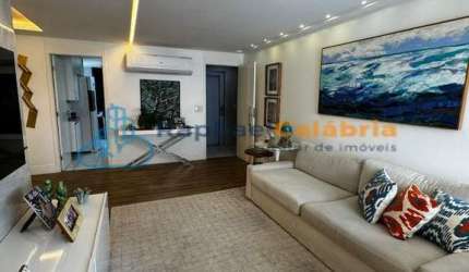 Apartamento 113m&#178; no Edf. Praia dos Jardins localizado no Poço da Panela