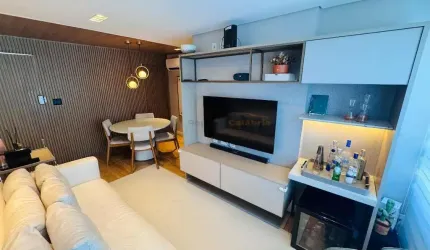 BEL&#205;SSIMO APARTAMENTO REFORMADO E COM M&#211;VEIS PLANEJADOS NO BAIRRO DA TORRE