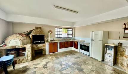 Casa para Venda em Jundiaí, Jardim das Samambaias, 5 dormitórios, 1 suíte, 5 banheiros, 7 vagas