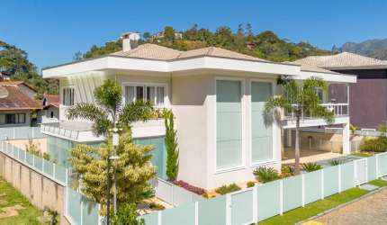 Casa com 4 quartos em condomínio no Panorama, Teresópolis.