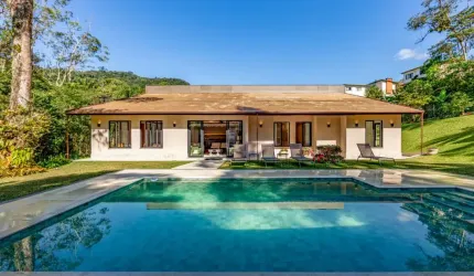 Casa com 5 quartos no Comary, Teresópolis.