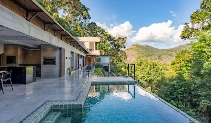 Casa 5 quartos em condomínio em Itaipava, Petrópolis.