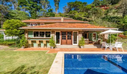 Casa com 6 quartos em condomínio em Araras, Petrópolis.