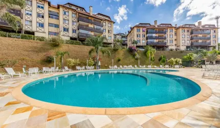 Cobertura com 4 quartos em Nogueira, Petrópolis.