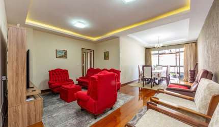 Amplo apartamento de 3 quartos no Alto, Teresópolis.