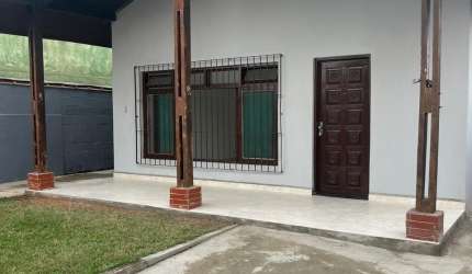 CASA ISOLADO A 300 METROS DA PRAIA!!!!