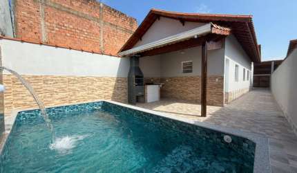 Casa para Venda no bairro Jardim Praia Grande, localizado na cidade de Mongaguá / SP.