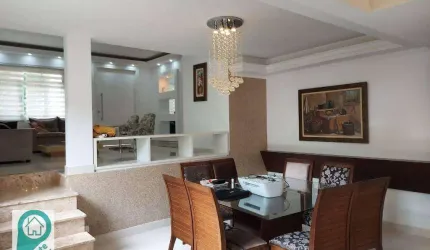 Casa Mobiliada em Alphaville, 4 Suítes, Amplo Espaço Gourmet !