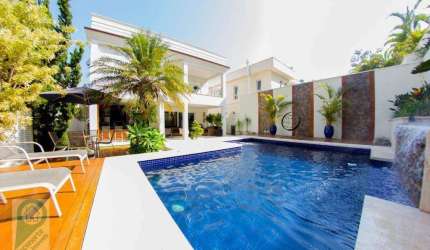 Casa Totalmente Mobiliada com 4 dormitórios à600 m²-  Alphaville - Santana de Parnaíba/SP
