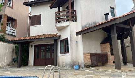 Casa em Alphaville  com 4 suítes à venda, 305 m² - Alphaville 11 - SP