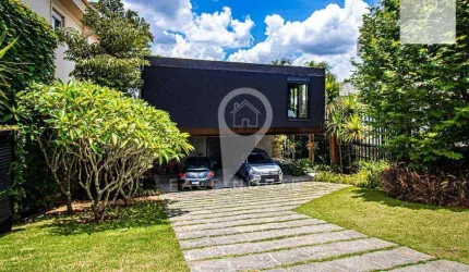 Mansão na Aldeia da Serra, Rica em iluminação natural, 5 Suítes ,Vista Deslumbrante! Arquitetura Premiada!