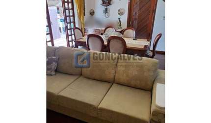 Casa com 4 quartos à venda na BENEDITA VIAL ALMEIDA, R, Nova Petrópolis, São Bernardo do Campo, 333 m2 por R$ 1.545.000