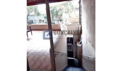 Casa com 2 quartos à venda na SABINO LEANDRINI, R, Olímpico, São Caetano do Sul, 176 m2 por R$ 750.000