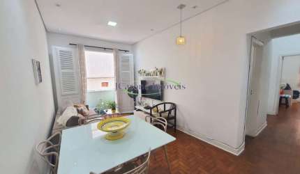 Apartamento a venda em excelente localização a 1 quadra da Praia no Boqueirão em Santos / SP