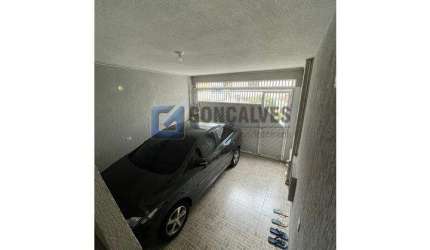 Casa com 3 quartos para alugar na CORA CORALINA, R, Centro, Diadema, 158 m2 por R$ 3.500