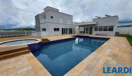CASA EM CONDOMÍNIO - RESIDENCIAL E INDUSTRIAL CAMPO ALEGRE - MG