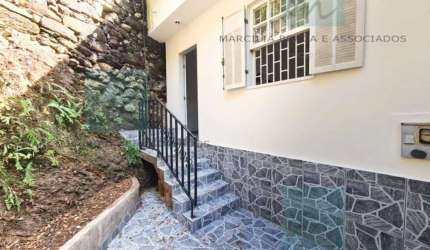 Casa com 3 quartos à venda na Rua Salvador Trópia, Centro, Ouro Preto, 146 m2 por R$ 450.000