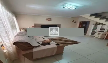 Sobrado a venda na Vila Medeiros, 3 dorm sendo 1 suíte
