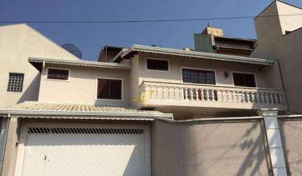 Sobrado com 3 dormitórios à venda, 182 m² por R$ 935.000,00 - Vila Galvão - Jundiaí/SP
