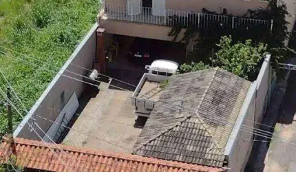 CASA AMPLA NO JARDIM SEVILHA