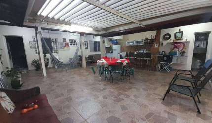 EXCELENTE CASA À VENDA NO PARQUE SÃO LOURENÇO  COM 2 QTS. 1 SUÍTE, BANHEIRO SOCIAL, GRANDE VARANDA GOURMET, QUINTAL E 4 VAGAS EM INDAIATUBA SP!