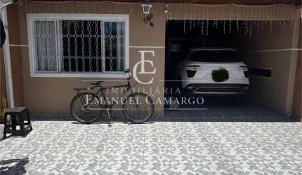 Casa a venda em Pinhais-PR